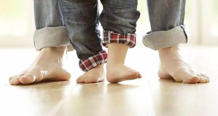 2025年二季度末我国银行业金融机构本外币资产总额467.3万亿元 同比增长7.9%