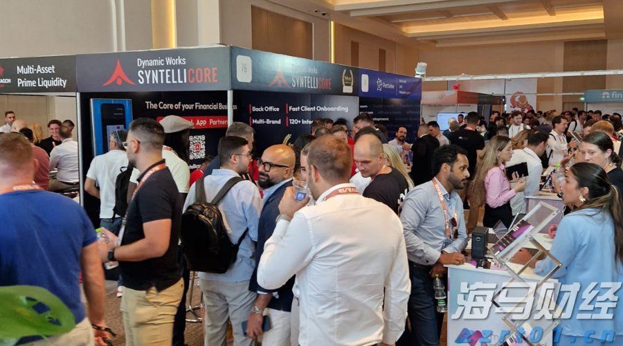 中汽协：7月乘用车产销分别完成229.3万辆和228.7万辆 环比下降6%和9.8%